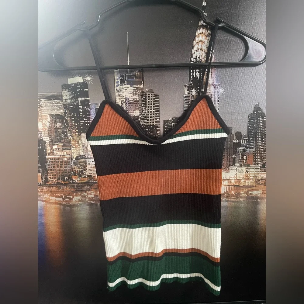 Black Ribbed Fitted Camisole - Picture 1 of 3